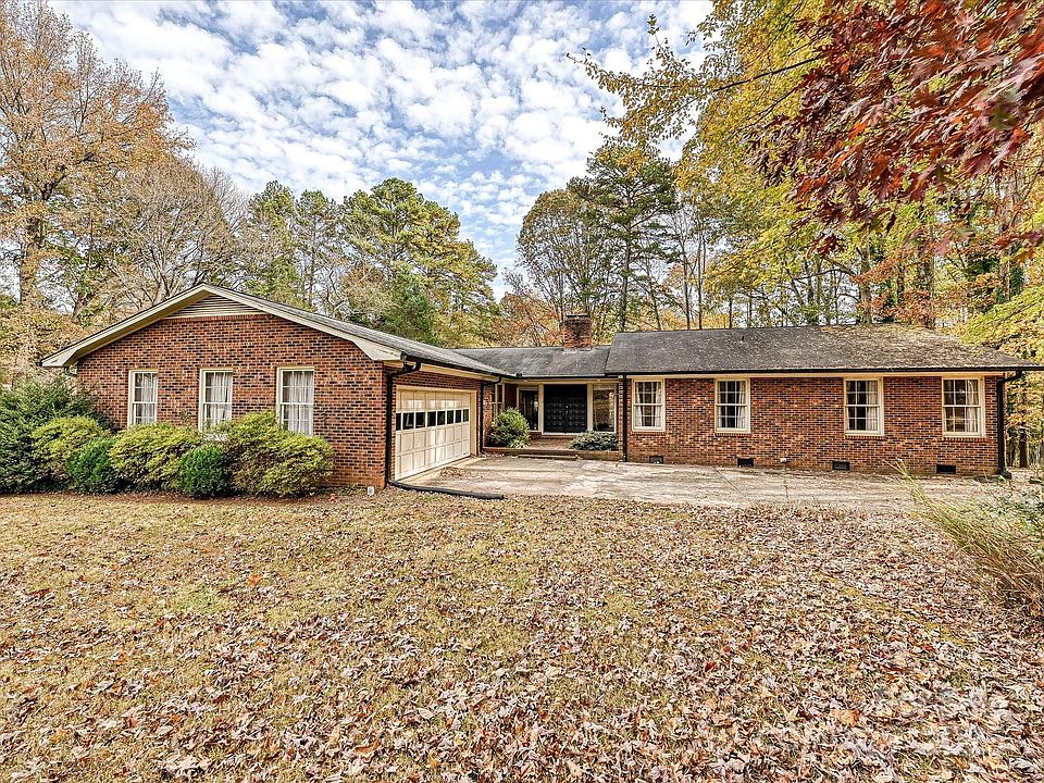 1st image of 1109 Mistywood Ln