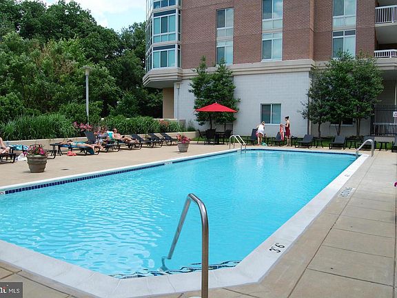 4th image of 3101 N Hampton Dr APT 212