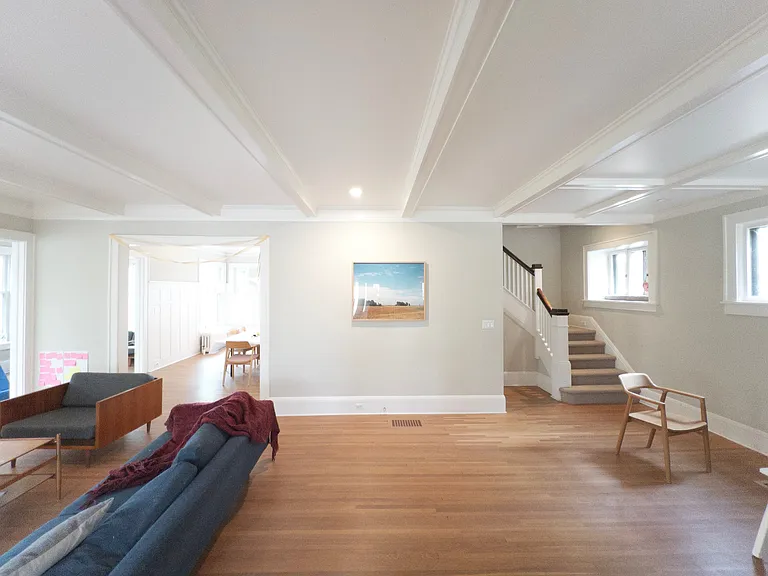 2212 Newton Ave S — Photo 9