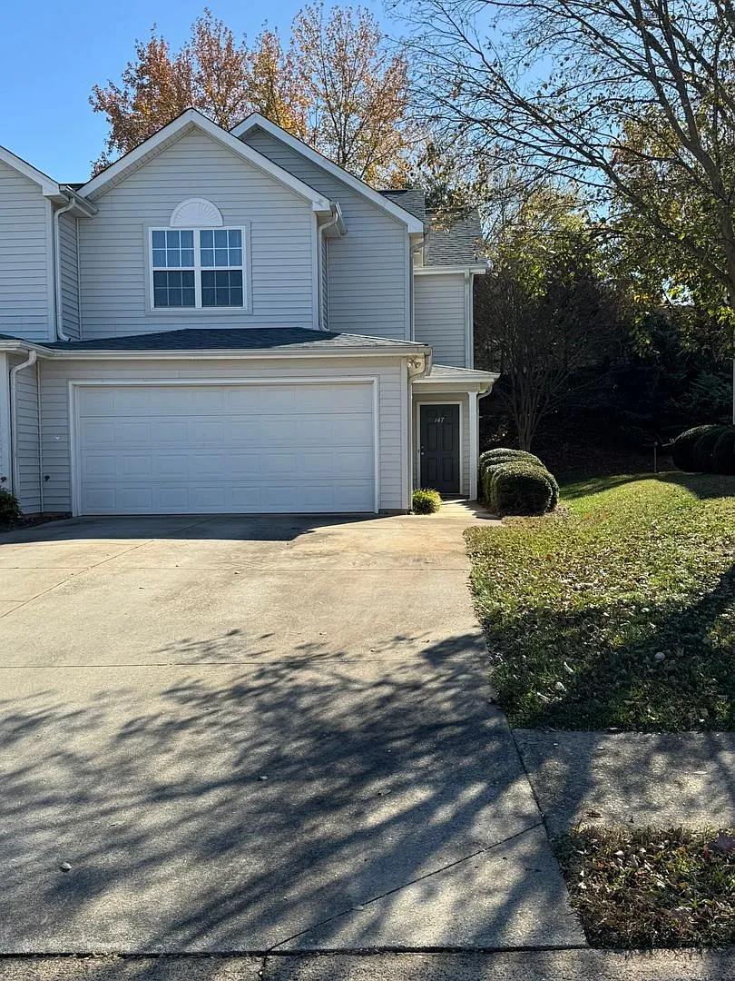 Building Photo - 147 Springwood Ln