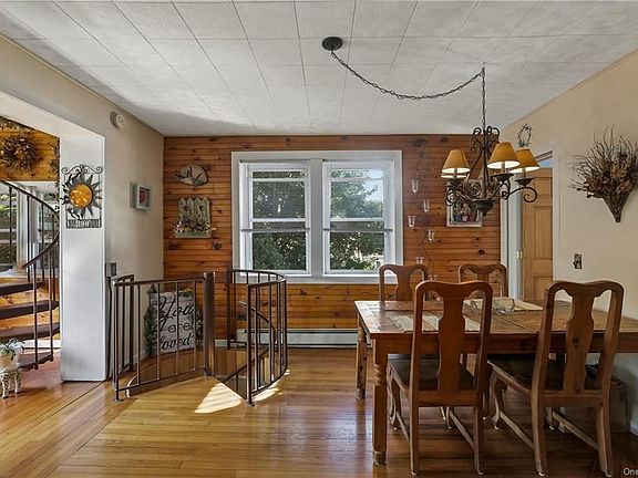 4th image of 164 Highland Ave
