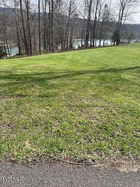 2nd image of 0 Heron Cir