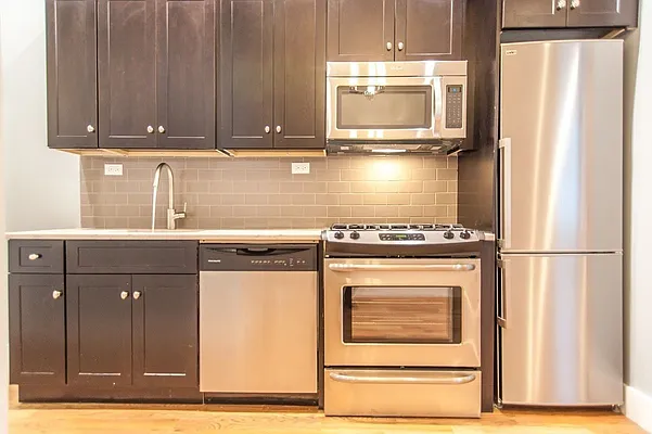 Rented by Miron Realty Group | media 26