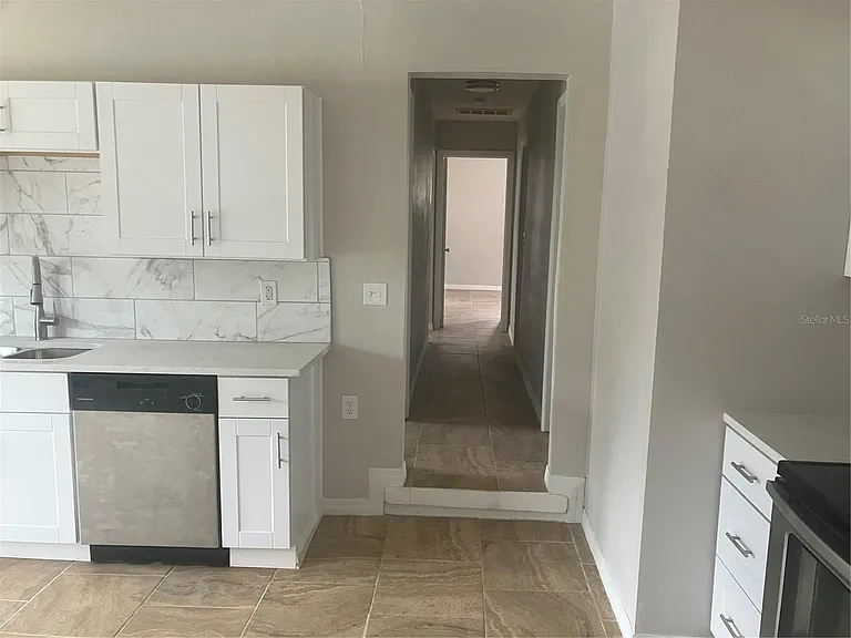 601 Banana St — Photo 6