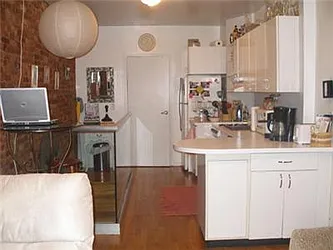 Rented by R New York