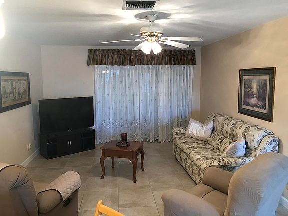 4th image of 2802 Crosley Dr W APT F