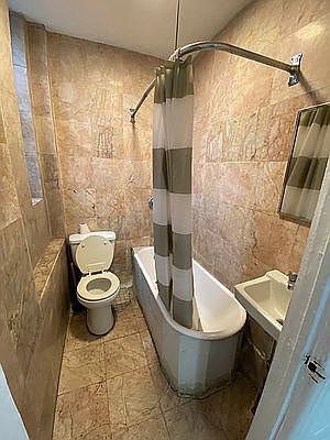 4th image of 1993 Lexington Ave APT 8