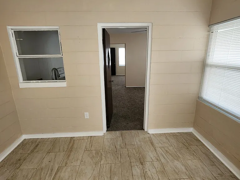 1515 W Washington St #10 — Photo 2
