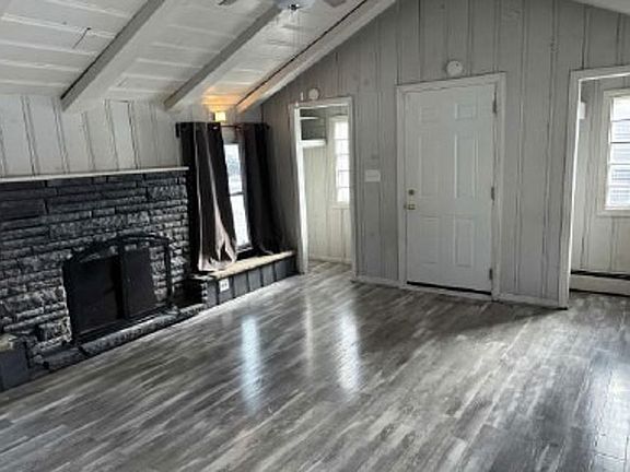 Additional Living Room