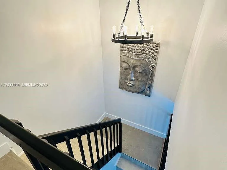 2601 Garden Ct — Photo 9