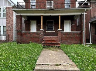 5568 Palm St, Saint Louis, MO 63120