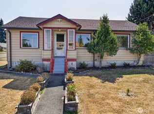 903 S Albert St, Port Angeles, WA 98362