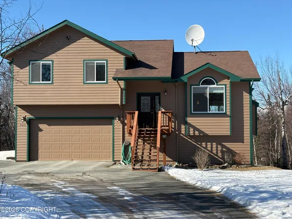 8837 E Garrett Woodson Cir, Palmer, AK 99645