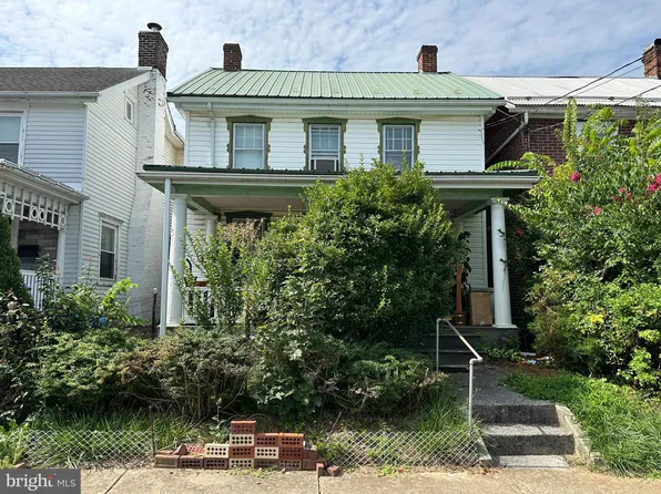 129 E Franklin St, Greencastle, PA 17225