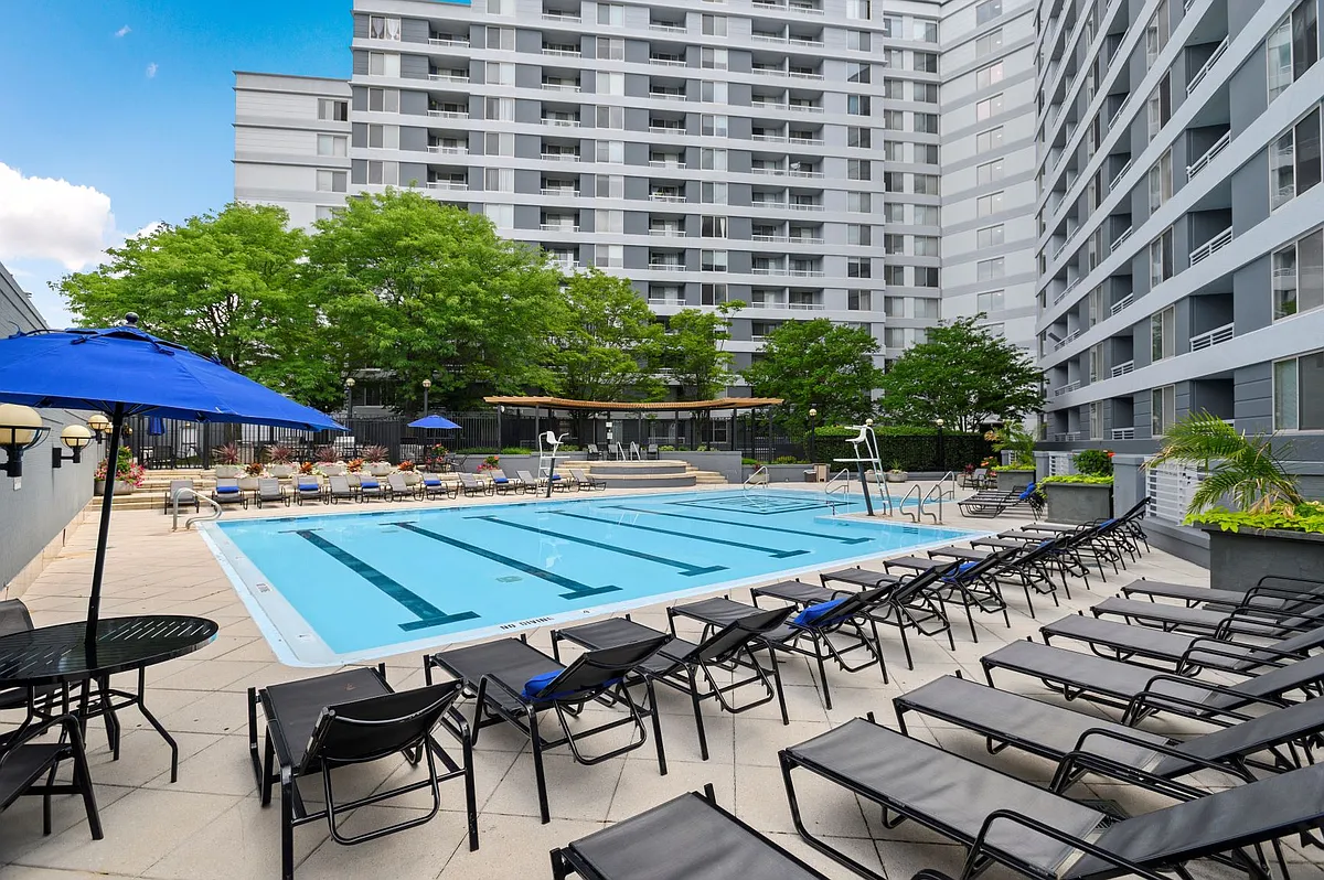 Pool with lounge seating - Lenox Park