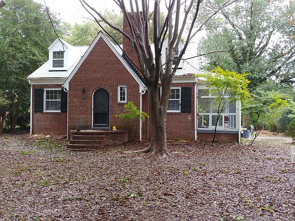 Front, before leaf removal 