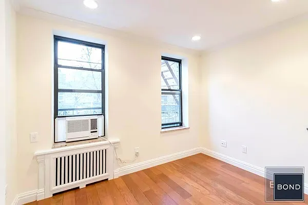 Rented by Bond New York | media 6