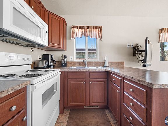 4th image of 1589 Drew Rd #97