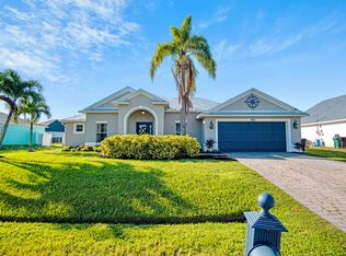 952 SW Kappa Ave, Port Saint Lucie, FL 34953