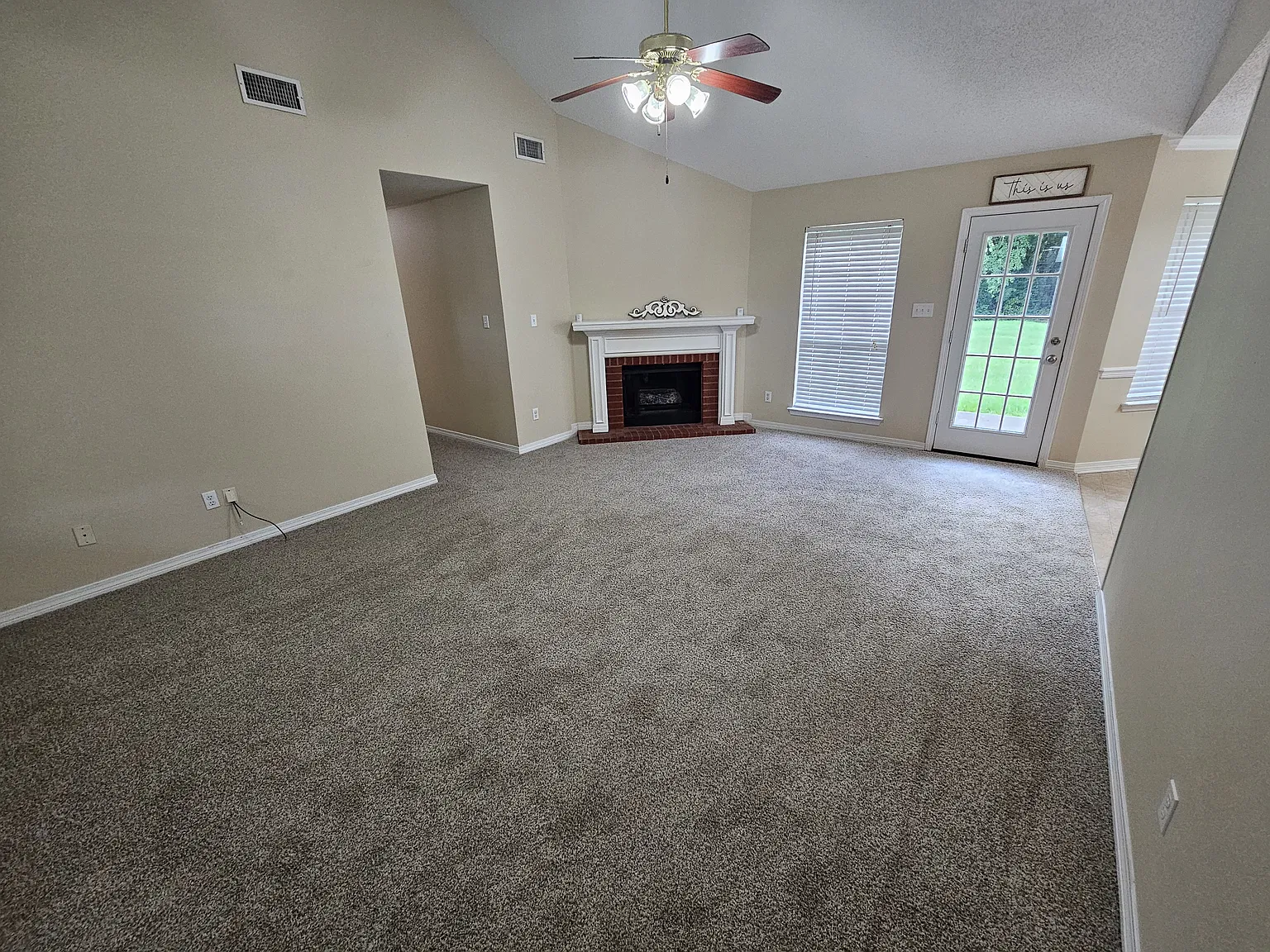 3 bed, 1430 sqft, $1,500 — Photo 4