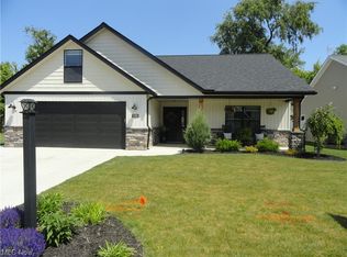 125 N Port Ln, Huron, OH 44839