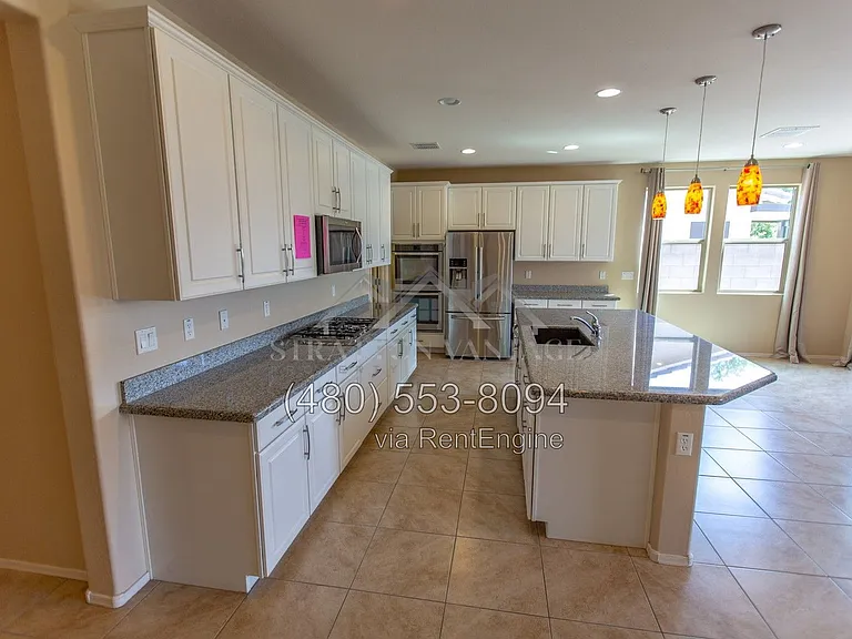 18295 W Saguaro Ln — Photo 15