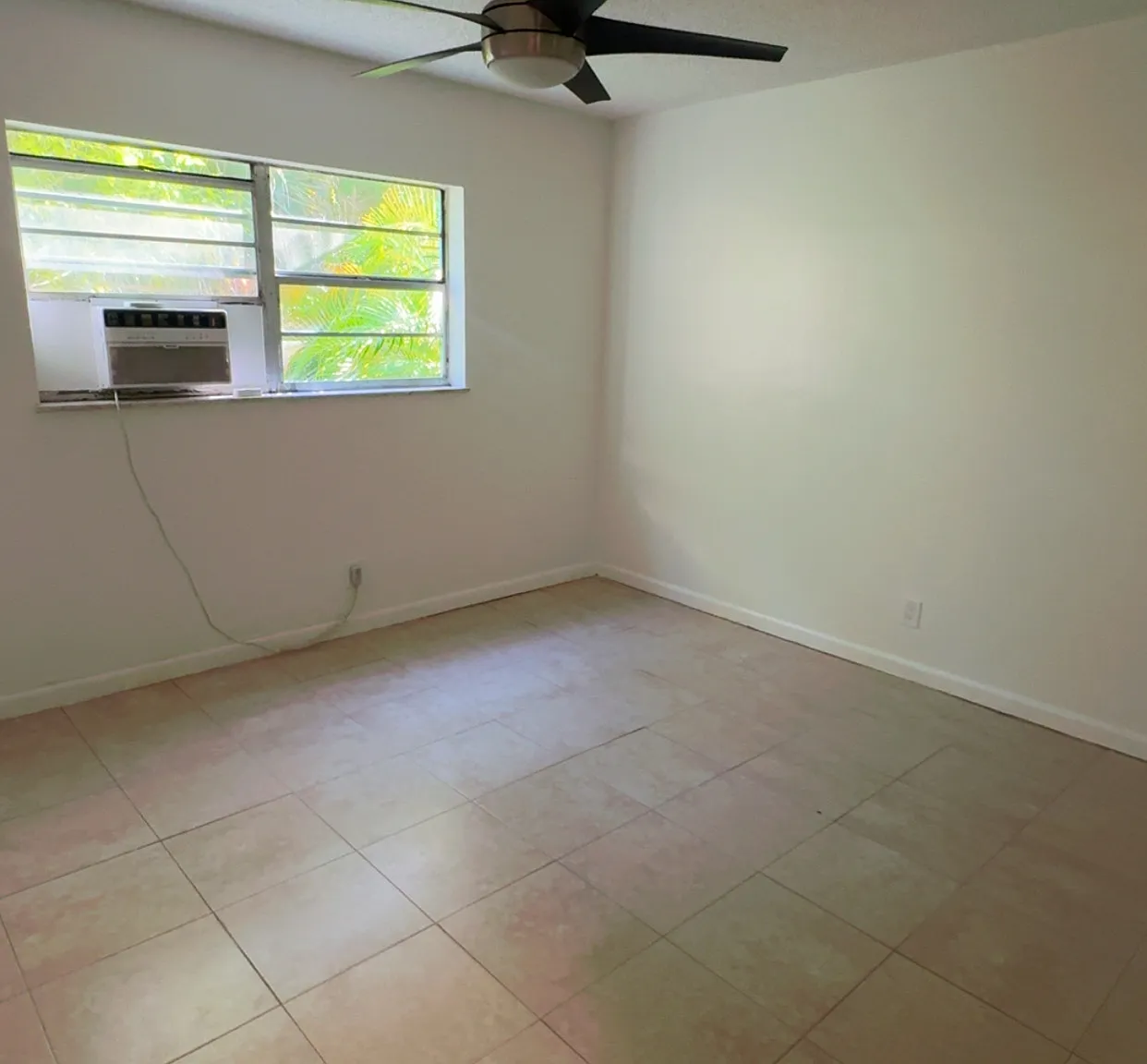 1 bed, 600 sqft, $1,050 — Photo 2