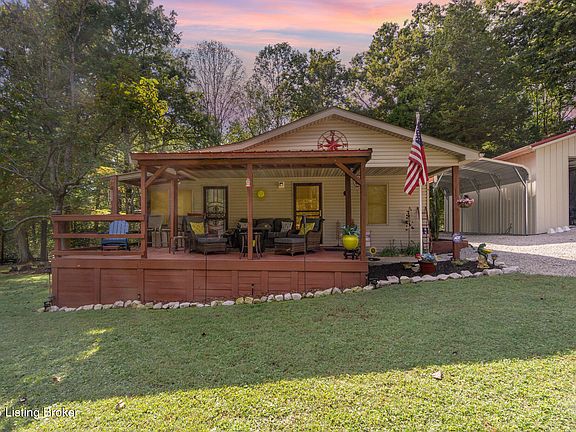 5th image of 33 Elmwood Dr