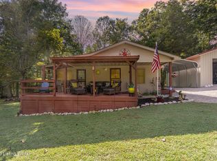 33 Elmwood Dr, Clarkson, KY 42726