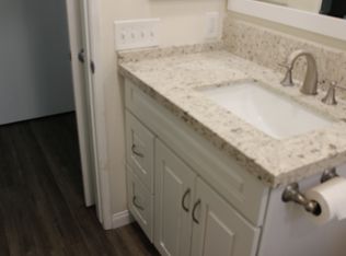 642 Center St #B, Costa Mesa, CA 92627