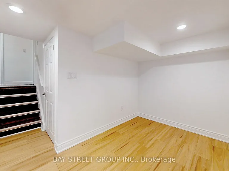 147 Roywood Dr #GROUND LOWER — Photo 11