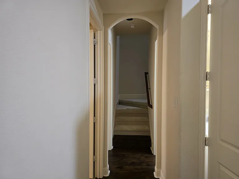 7924 Osborn Pkwy — Photo 24