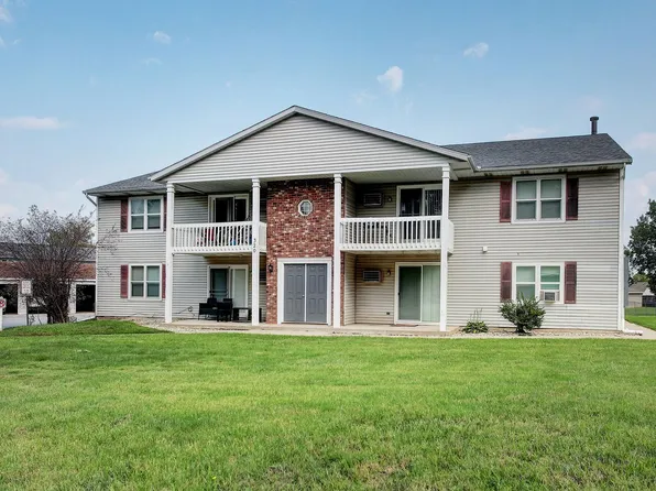 320 Oxford Ct #8, Holland, MI 49423