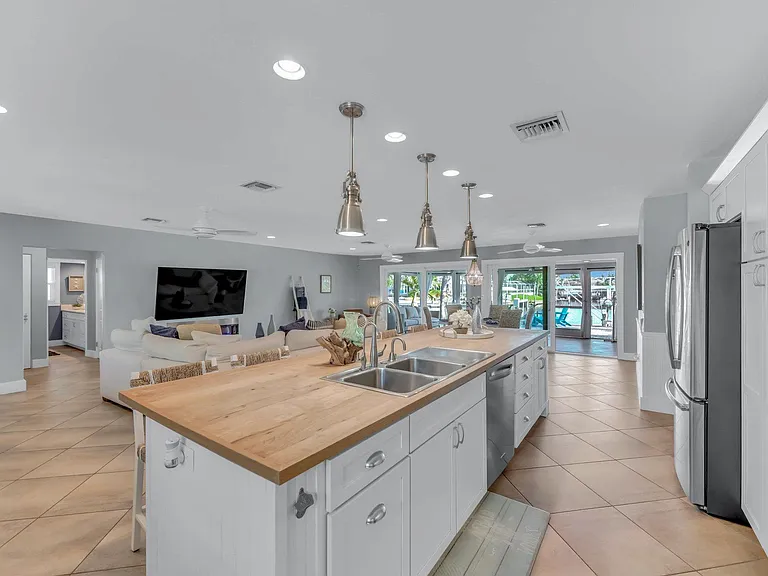 4707 Coral Blvd — Photo 9