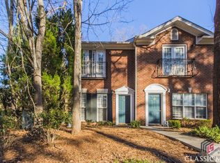 110 Woodlake Dr #20, Athens, GA 30606