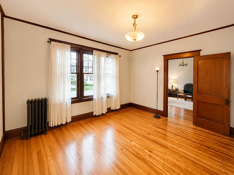 67 Thorndike St #1 — Photo 5