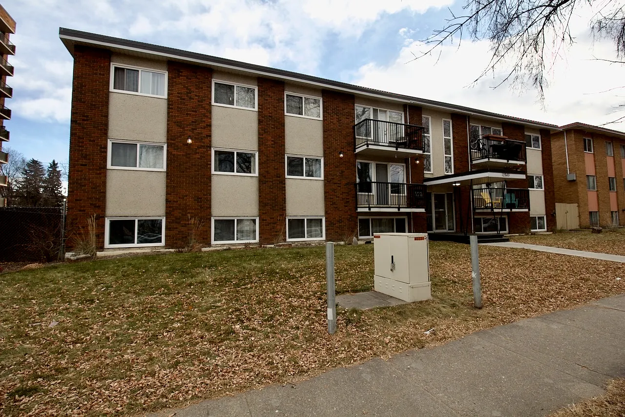 Oliver 2 Bed 1 Bath with Balcony Condo For Rent Edmonton — Photo 1