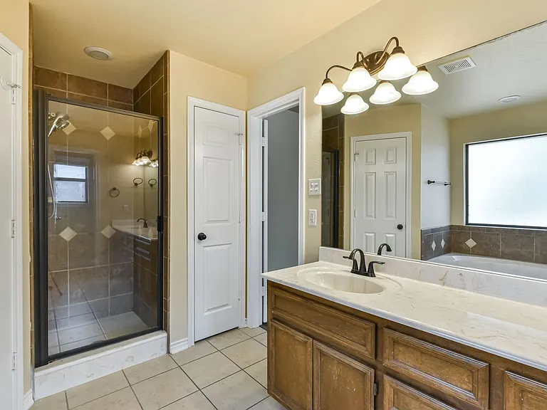 6905 Deorsam Loop — Photo 21
