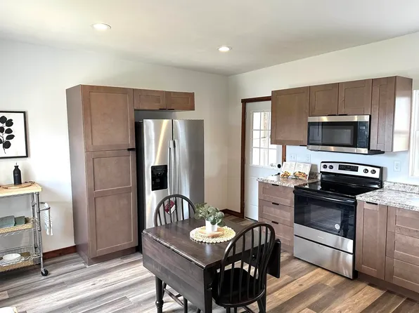 509 S Van Buren St, Lancaster, WI 53813