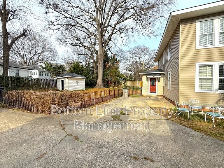 613 S York St — Photo 33