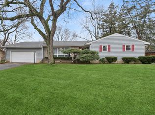 624 Willow Ln, Geneva, IL