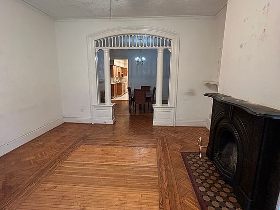 Living room - ceiling fan