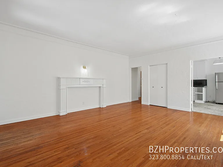 140 S Elm Dr #6 — Photo 4