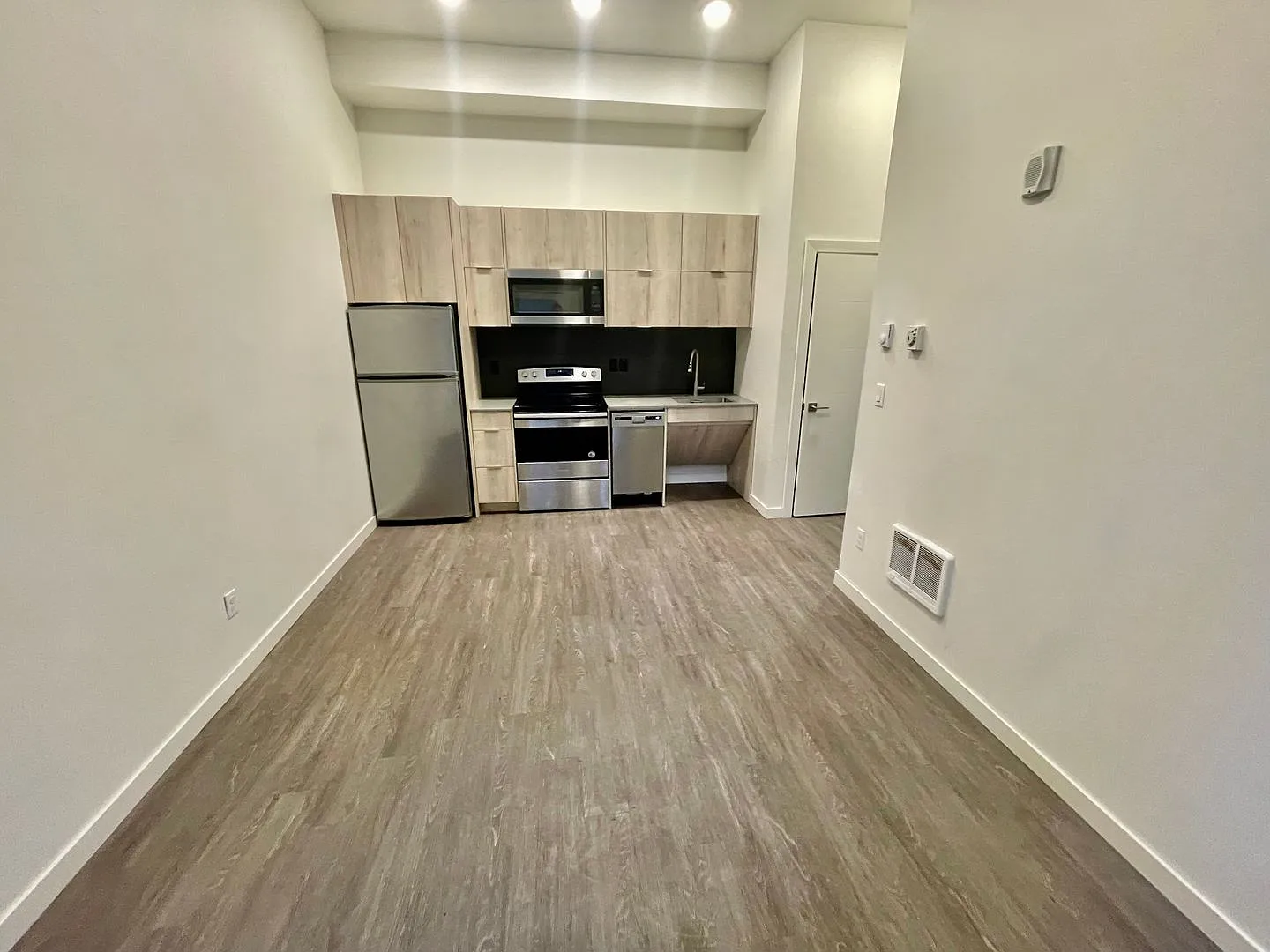 T0505 - Nella Lofts — Photo 2