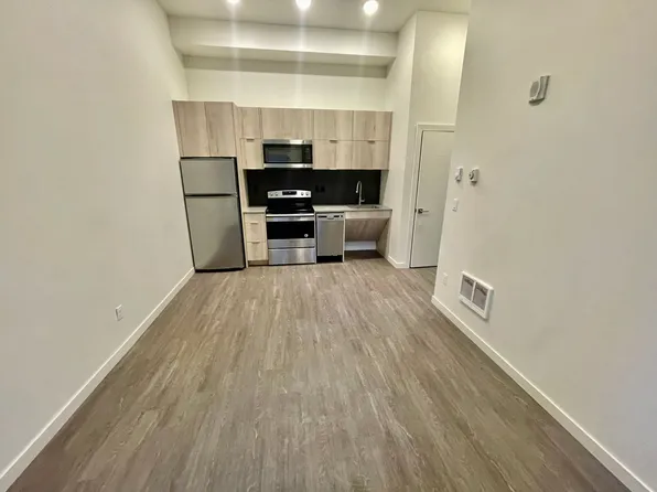 N0505 - Nella Lofts, 1525 N Webster St #102, Portland, OR 97217