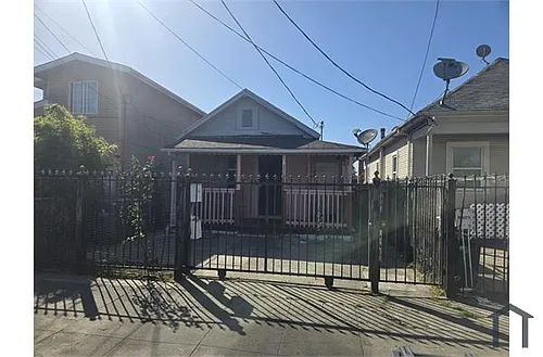 1339 52nd Ave Photo 1