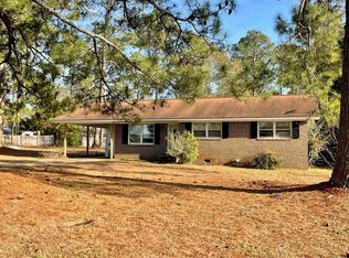 104 Lynn Cir, Sylvester, GA 31791