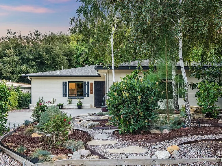 22262 Buena Ventura St — Photo 2