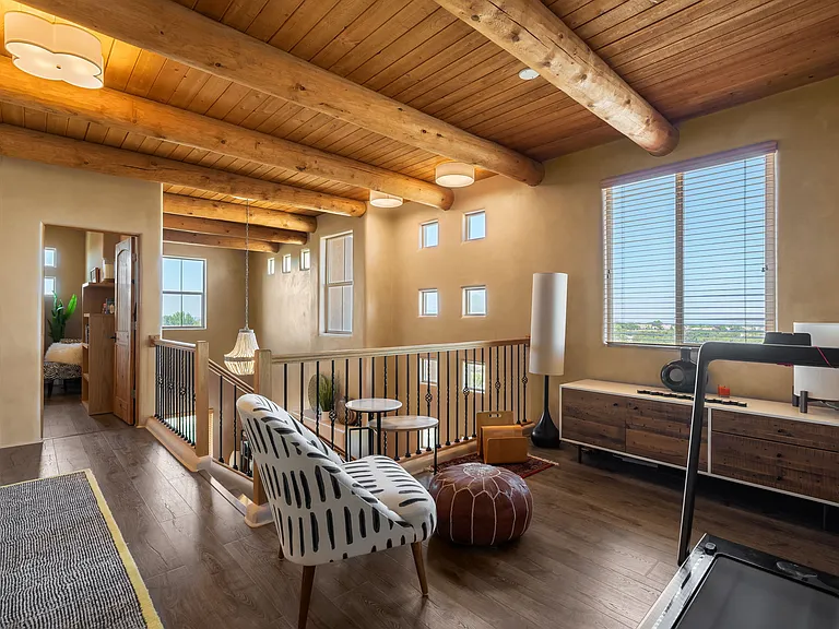 Sitting Area / Upstairs