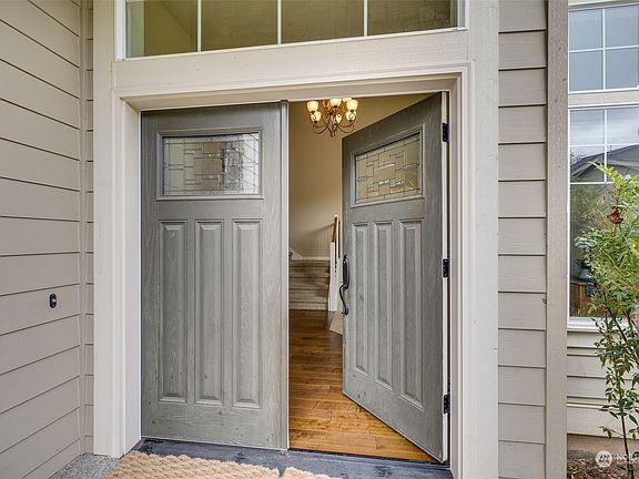 3rd image of 12425 54th Drive NE